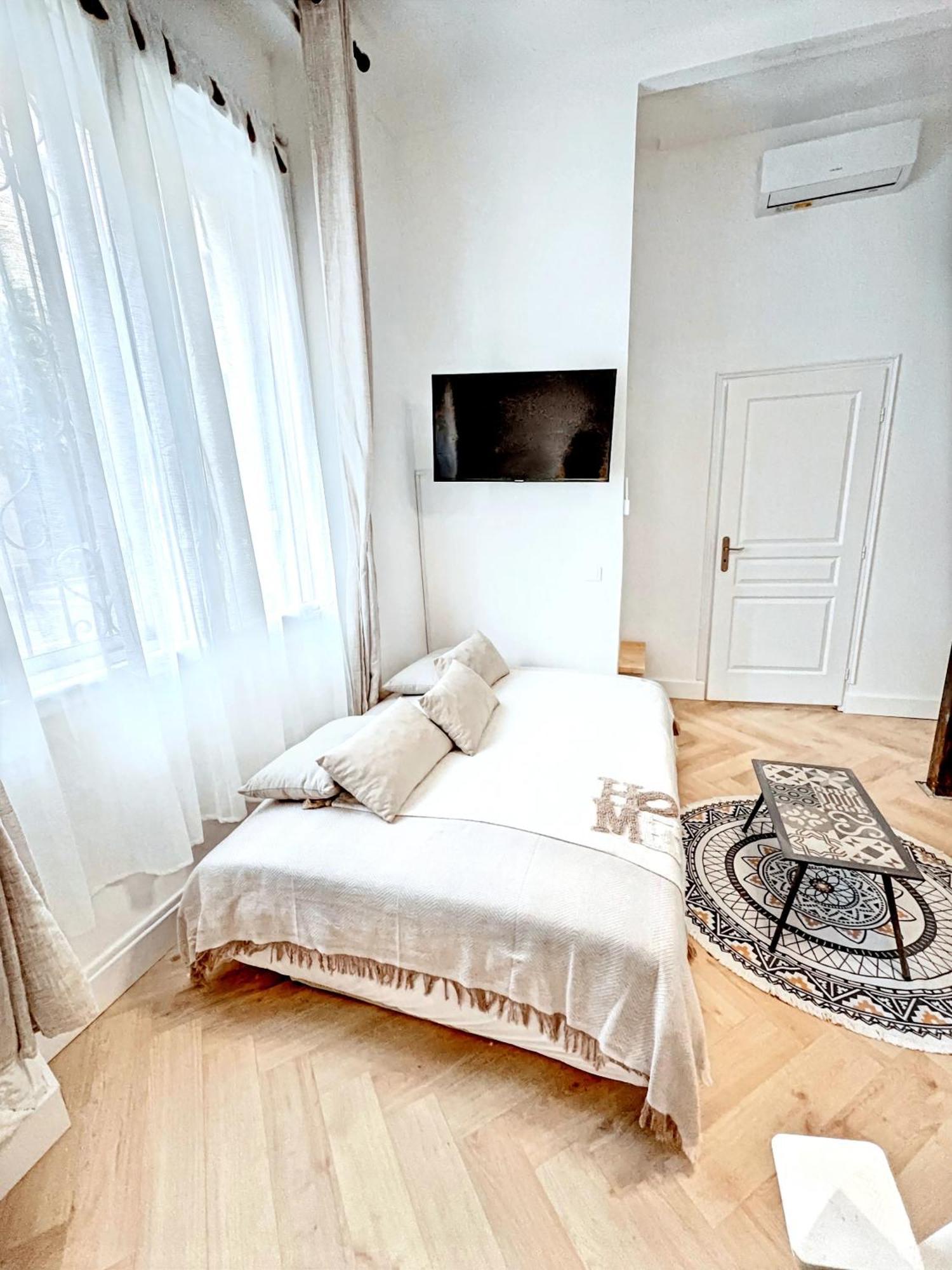 Mini Duplex 50M Du Vieux Port Cannes Exterior foto